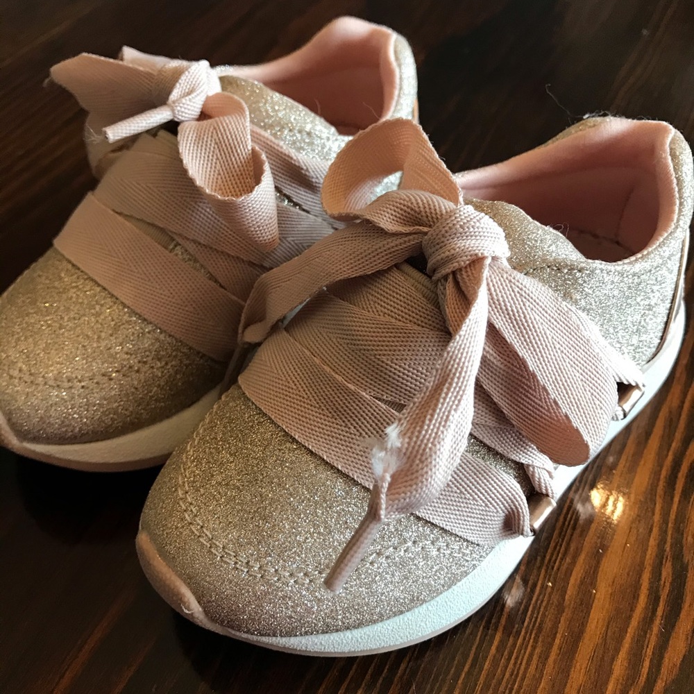 Toddler Cynthia Rowley Pink/Gold Sparkle Sneakers - Picture 5 of 5